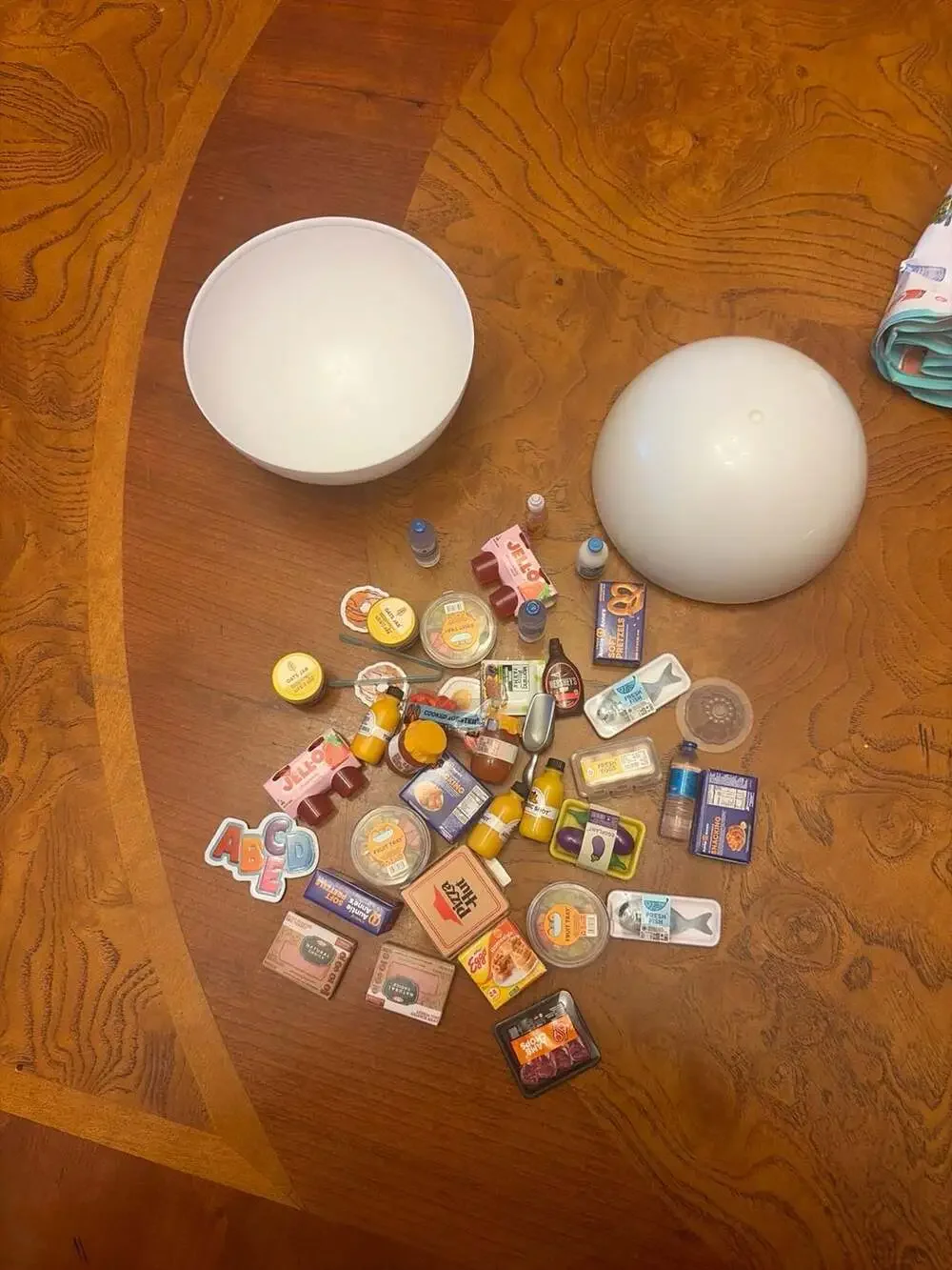 ZURU 5 Surprise Mini Brands Series Mixed Lot of 35+ Miniature Food Toys - Picture 1 of 7